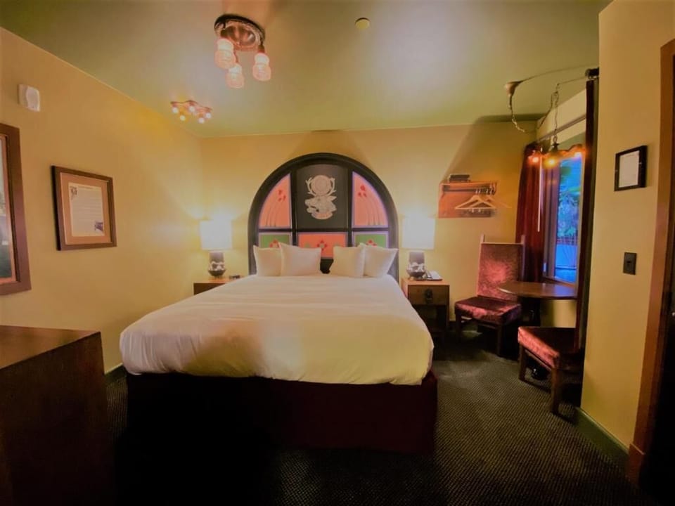 In-room safe, iron/ironing board, free WiFi, bed sheets