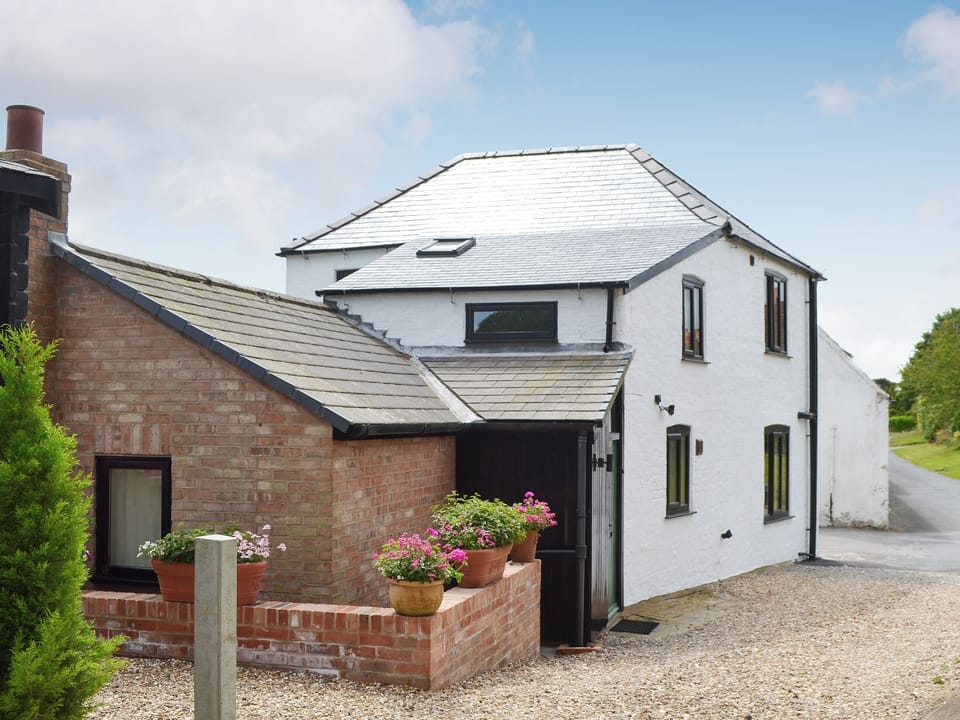 Exterior | End Cottage, Tibthorpe, near Driffield 
