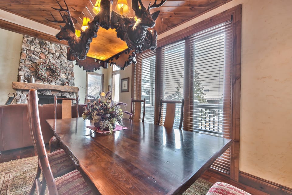 Dining Area with Private Deck with Gas BBQ Grill