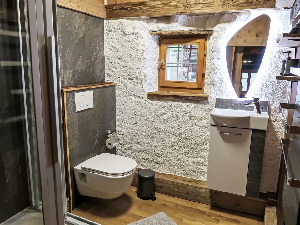 Bathroom / Wellness