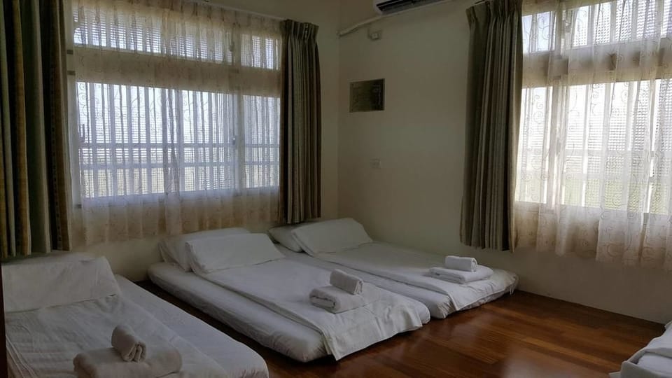 Family Room | Free WiFi, bed sheets