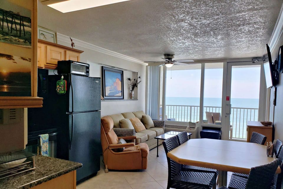 Recently remodeled unit.