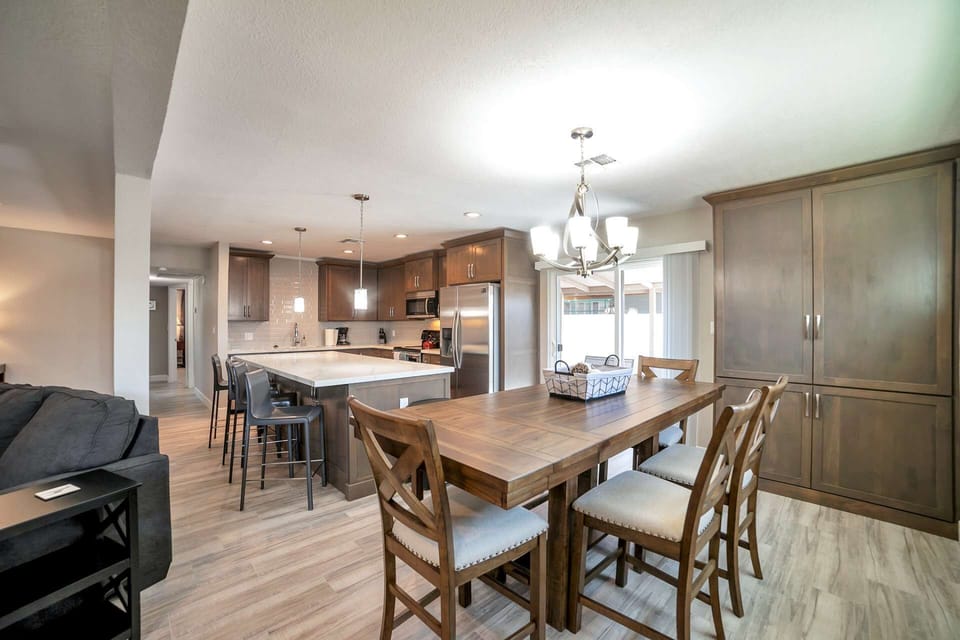 Great open floor layout so no matter what you can be in the action