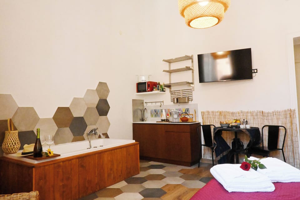 Luxury Room, City View (Odissea) | Premium bedding, down comforters, free minibar, individually decorated