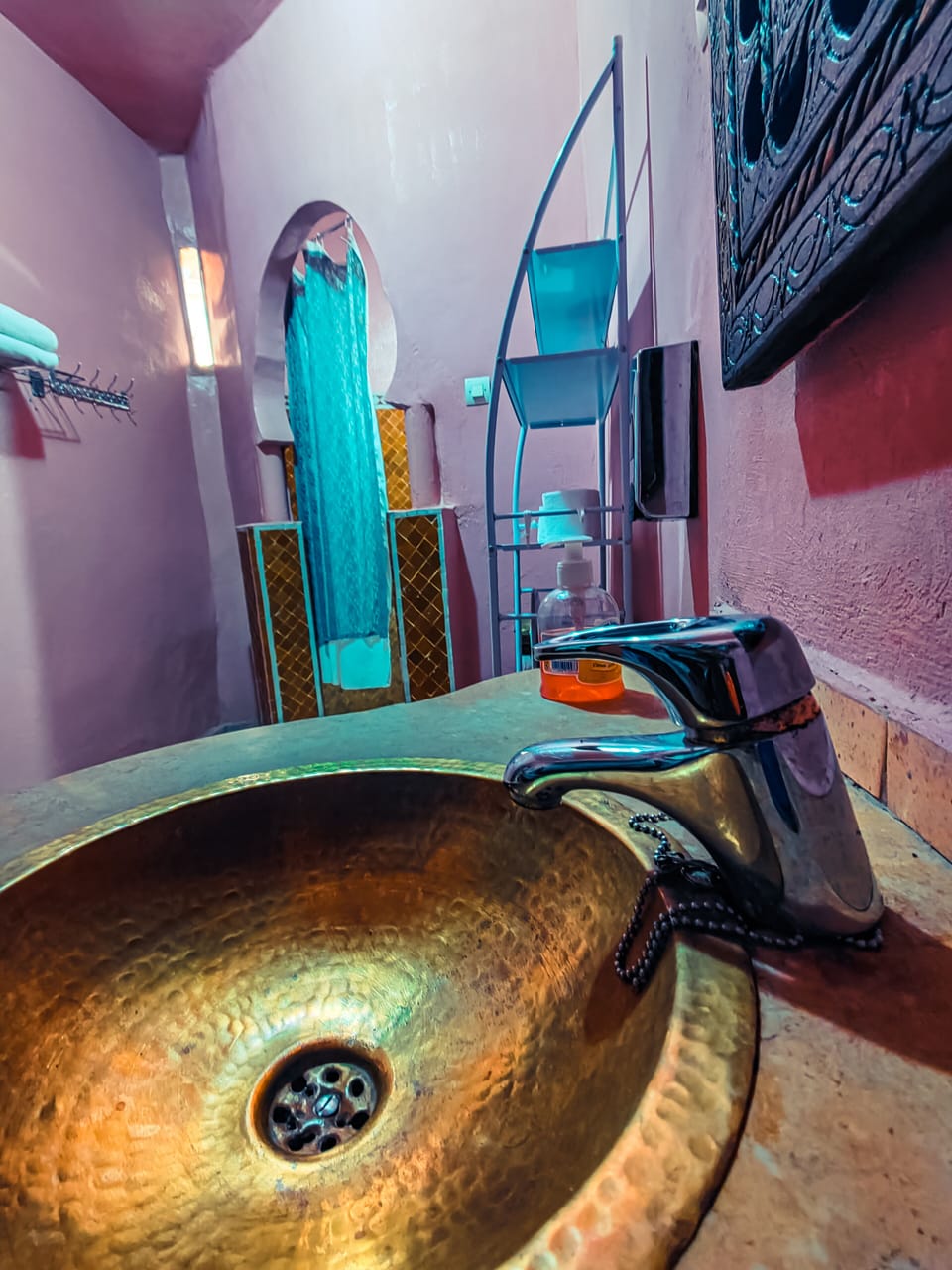 Comfort Room, Non Smoking | Bathroom | Jetted tub, designer toiletries, hair dryer, bidet