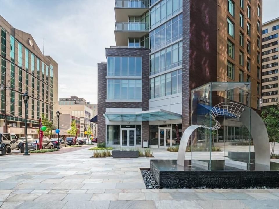 Bethesda 1 Bedroom Building Exterior