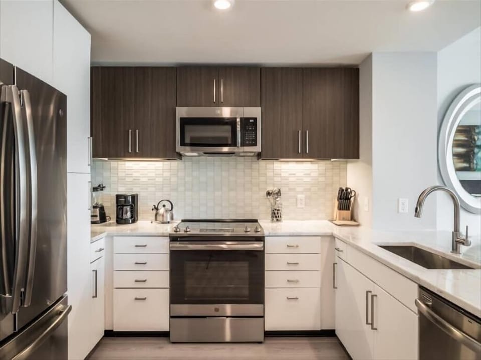 Bethesda 1 Bedroom Kitchen