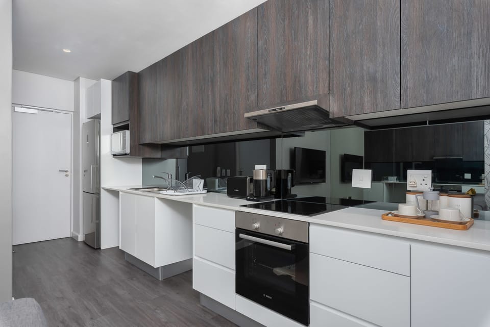 Studio | Private kitchenette | Fridge, microwave, oven, stovetop