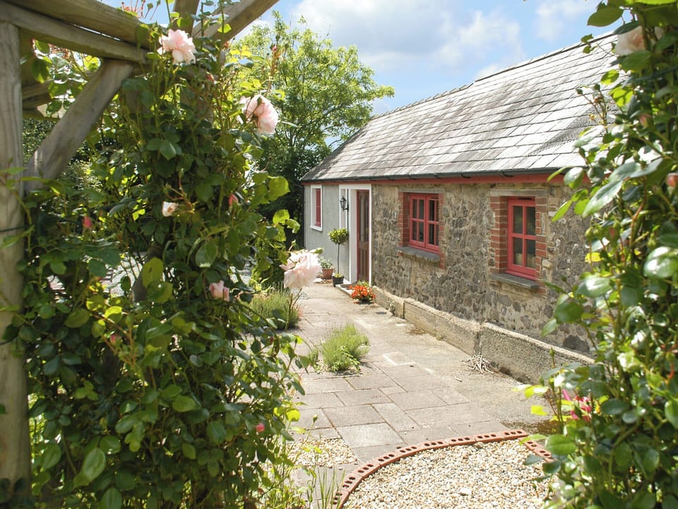Characterful, stone-built cottage | Beats Cottage, Houghton, near Haverfordwest