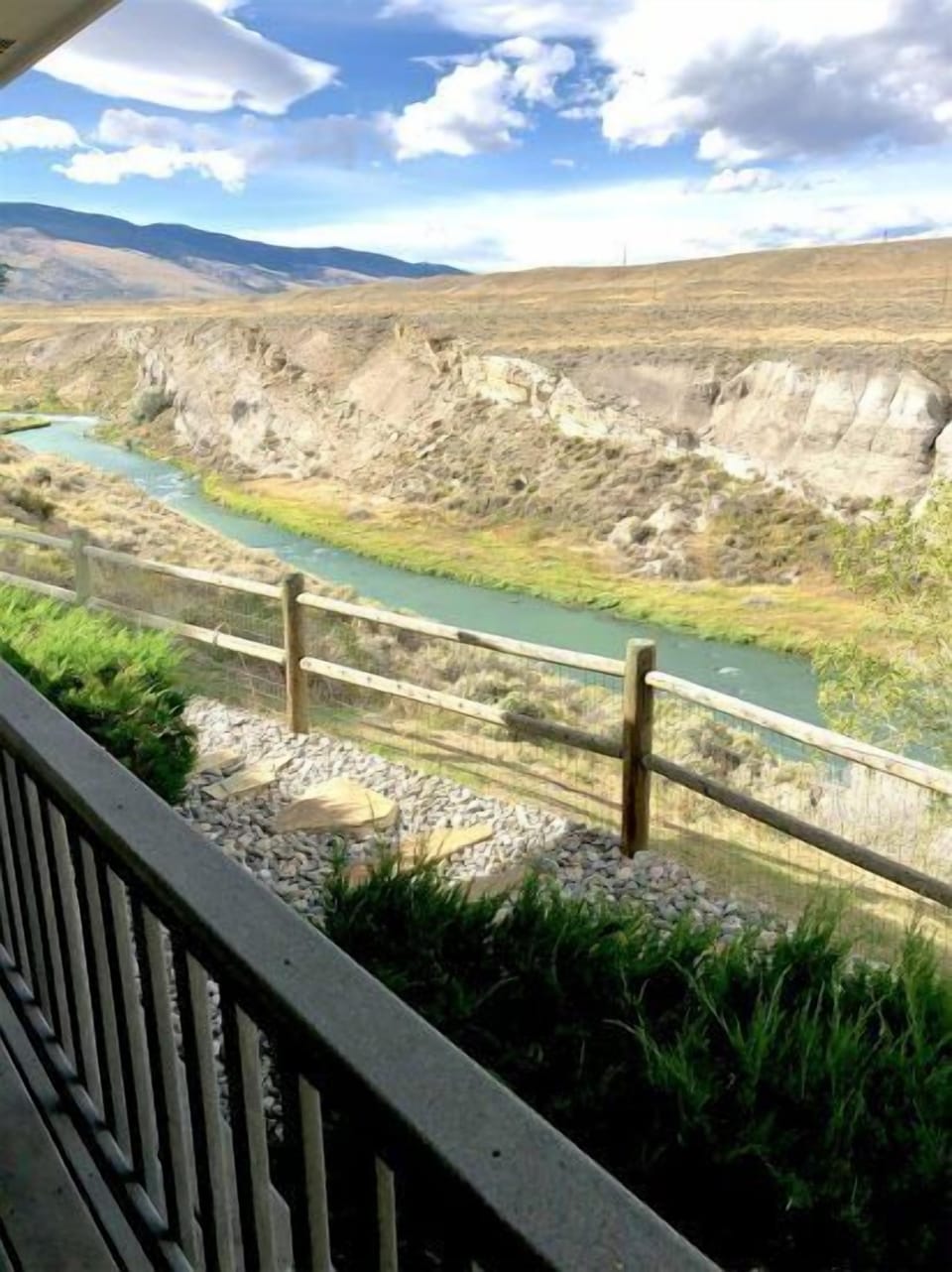 River's View offers a unique and perfect location in town overlooking the Shoshone River