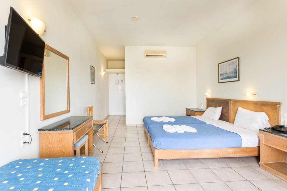 Studio, Sea View | Individually decorated, individually furnished, desk, laptop workspace