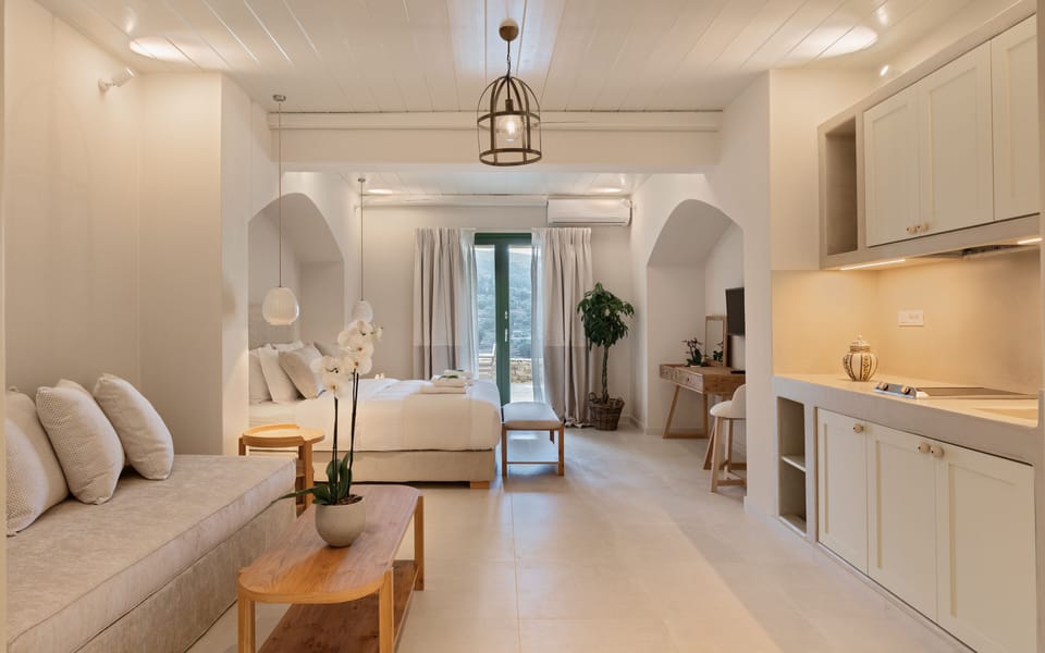 Vanda Suite | 1 bedroom, premium bedding, down comforters, memory foam beds