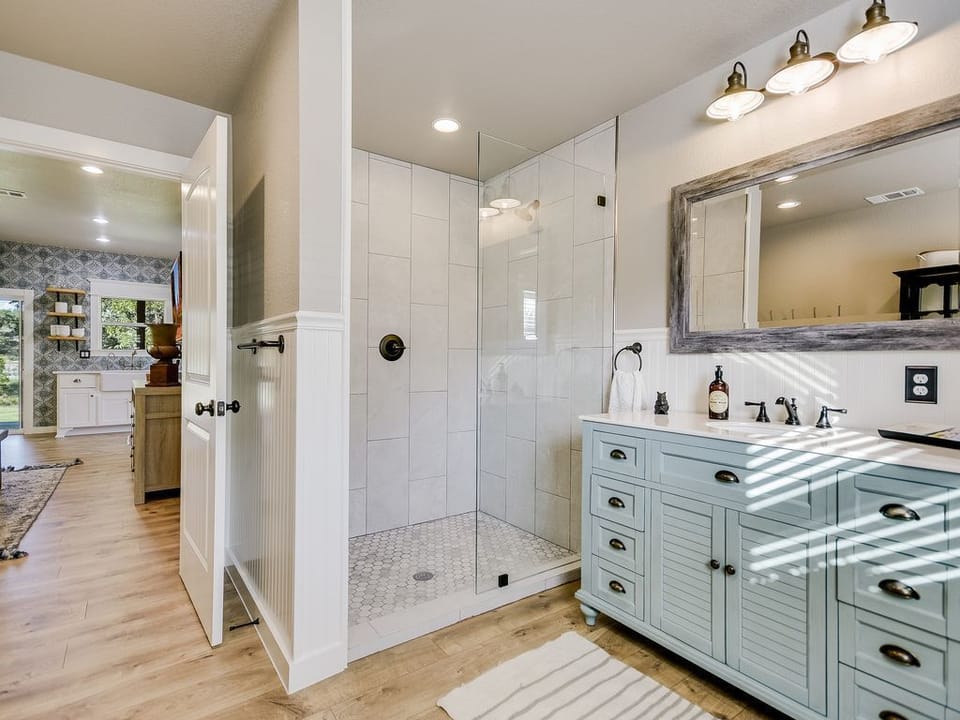 Barnhouse Bathroom