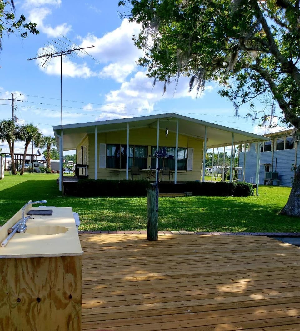 Dock with a sink to clean fish