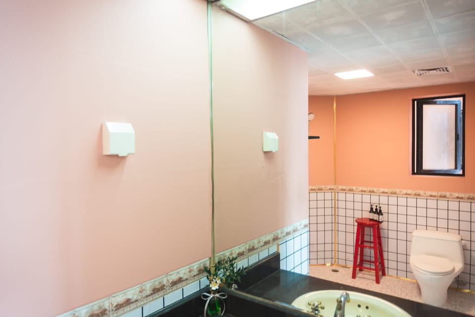 Panoramic Condo (Chinese Domestic Guests Only) | Bathroom | Shower, rainfall showerhead, free toiletries, hair dryer