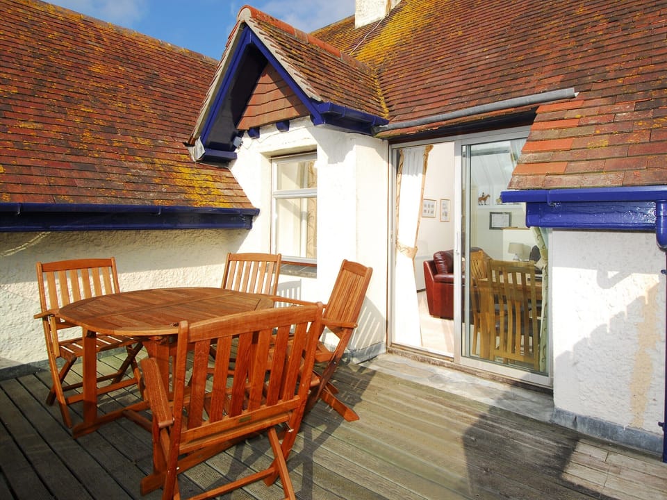 Balcony with outdoor furniture | Bishops View, Polzeath
