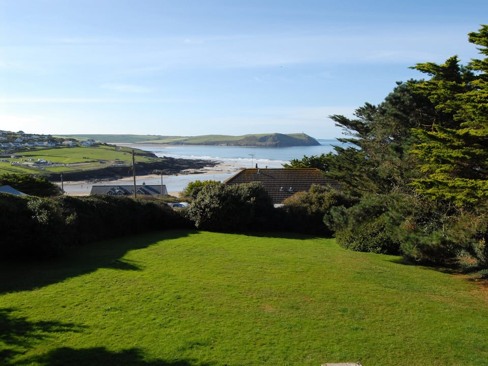 Stunning views over Polzeath Bay | Bishops View, Polzeath