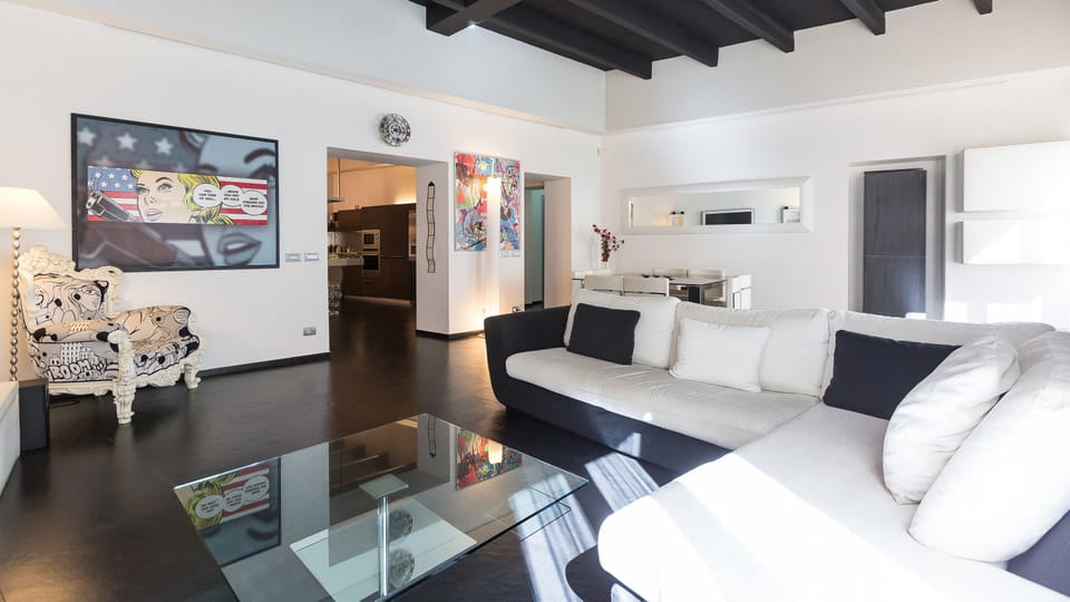Apartment | Living area | 24-cm flat-screen TV with digital channels, LCD TV, DVD player