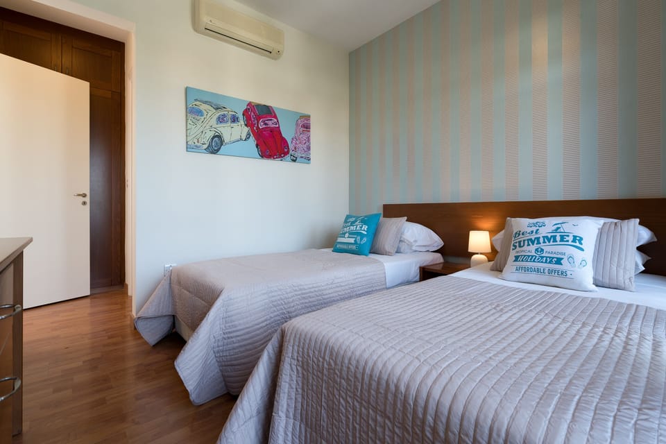 Apartment | 2 bedrooms, iron/ironing board, cribs (surcharge)