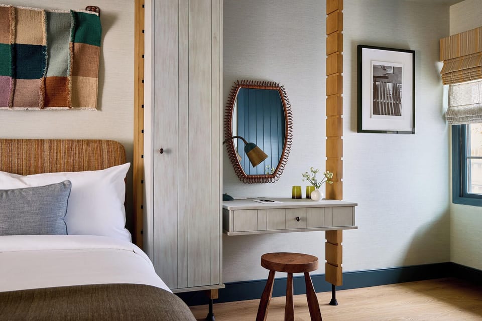 Drifter Double Queen | Egyptian cotton sheets, premium bedding, down comforters, pillowtop beds