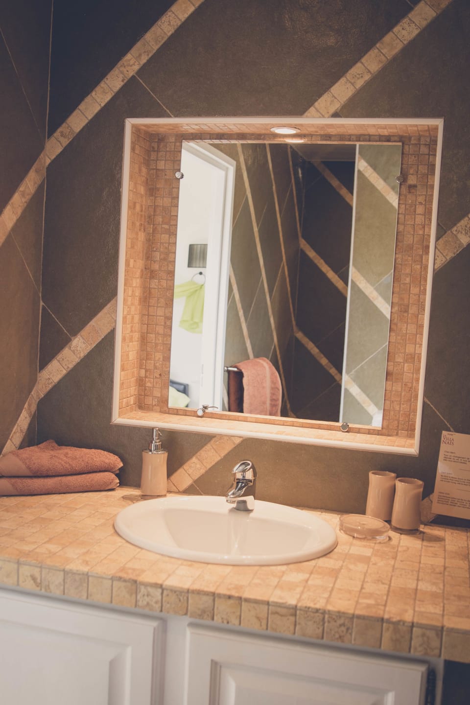 Superior Double Room, Balcony (La Gisèle) | Bathroom sink