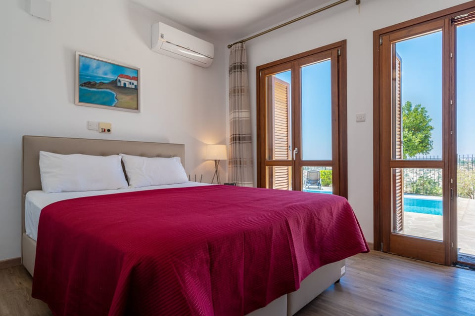 Stunning 3 bedroom villa 'BZ01' with private pool, stunning views, communal pool and resort facilities, Zephyros Village on Aphrodite Hills Re Villa in Kouklia