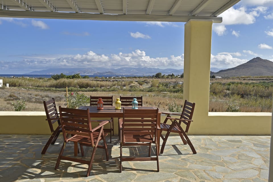 southern patio - pergola (facing east)