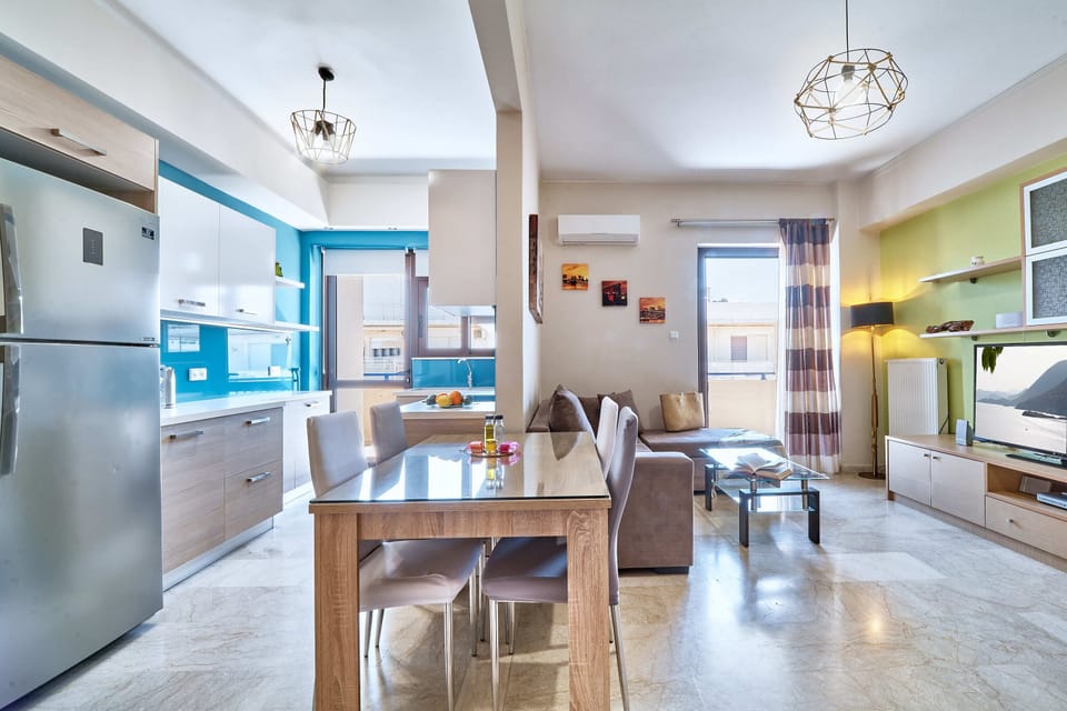 Living Room - Kitchen