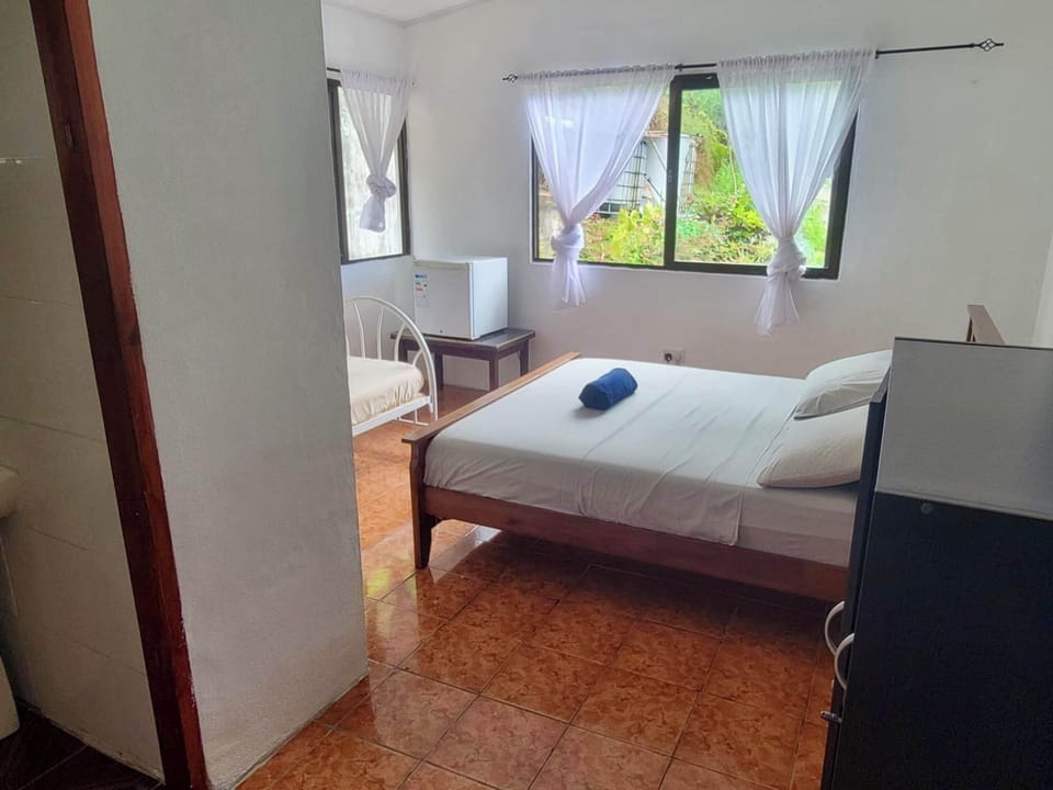 Basic Villa, 3 Bedrooms, Garden View | Iron/ironing board, free cribs/infant beds, free WiFi, bed sheets