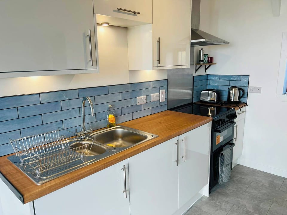 Studio, Sea View | Private kitchen