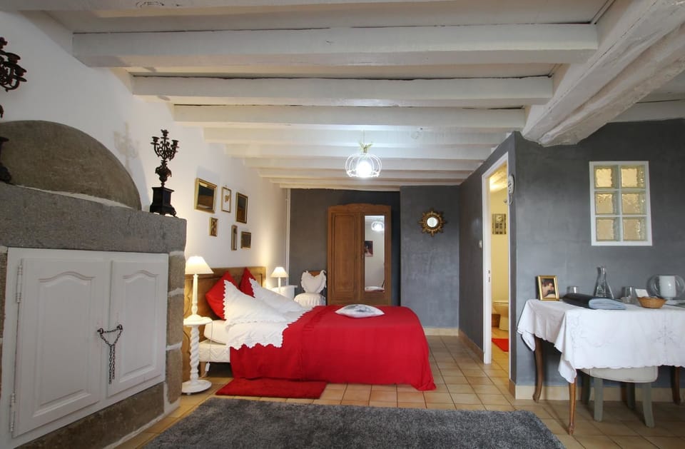 Superior Double Room | Premium bedding, pillowtop beds, iron/ironing board