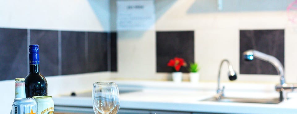 Room, Ocean View (105) | Private kitchenette | Fridge, microwave, stovetop, electric kettle