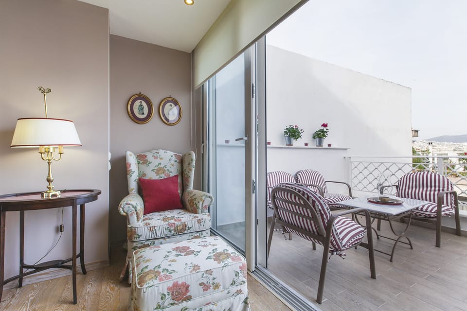 Second floor 
Living room-balcony