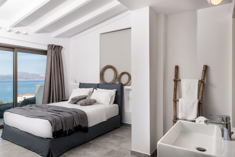 bedroom No 1 in upper floor, superb sea view from private balcony, ensuite bath