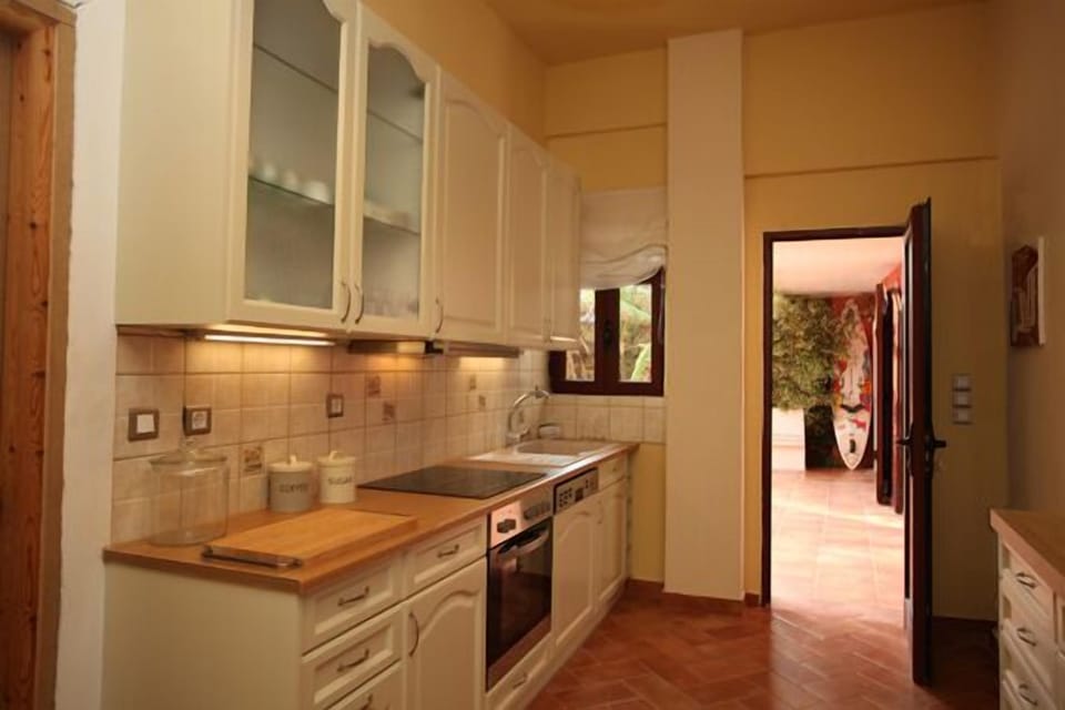 2nd kitchen 
