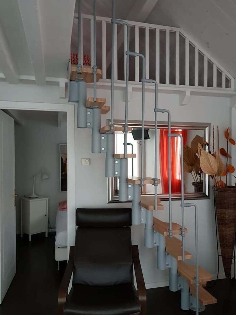 Chalet, 2 Bedrooms | Laptop workspace, bed sheets
