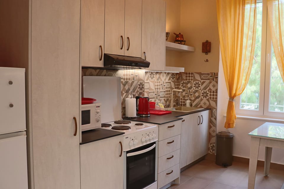 Big, fully equipped Kitchen