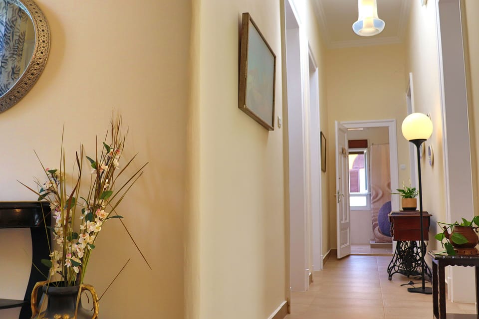 The corridor - Leading to the bathroom