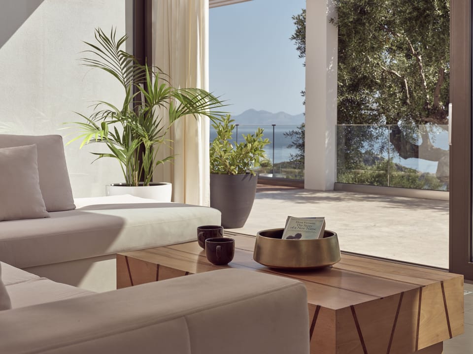 twin bedroom sea view