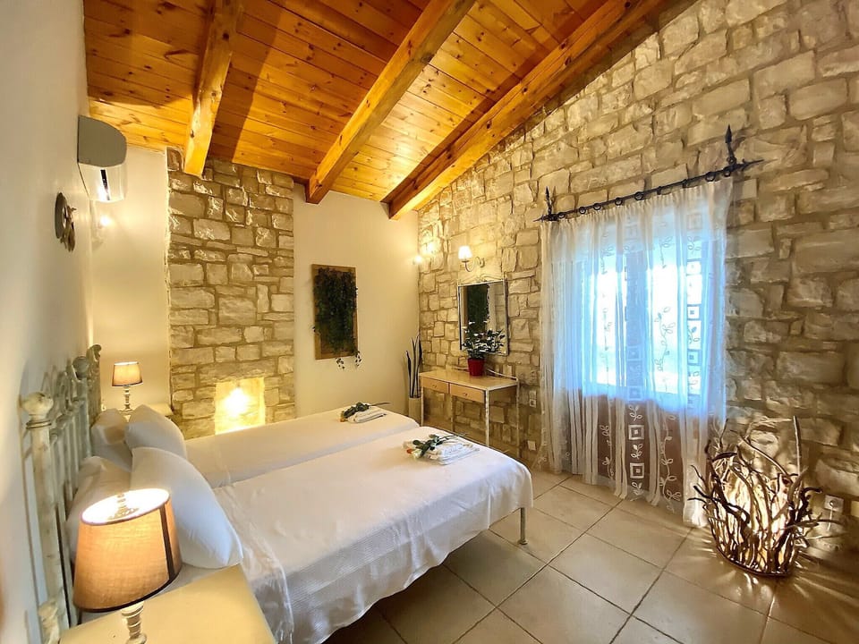 Comfortable bedroom of Private Villa, Asteri, Rethymno