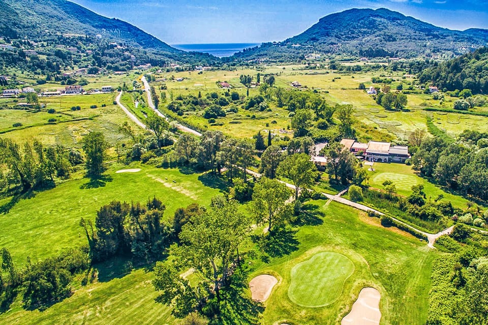 Großer Golfplatz 250 Meter.