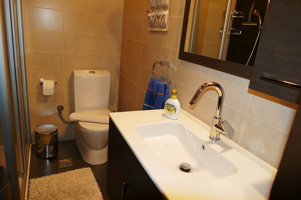 WC- Shower