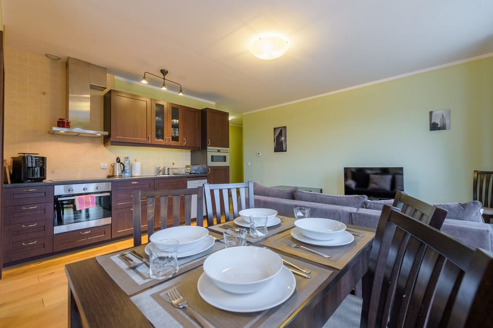 Apartment, 1 Bedroom | In-room dining