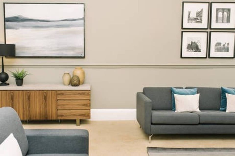 Apartment (1 Bedroom) | Living room | TV