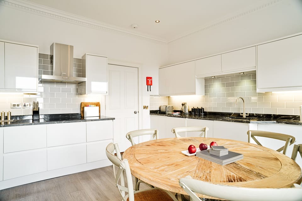2 Bedrooms Apartment | Private kitchen | Coffee/tea maker, fridge, microwave, electric kettle