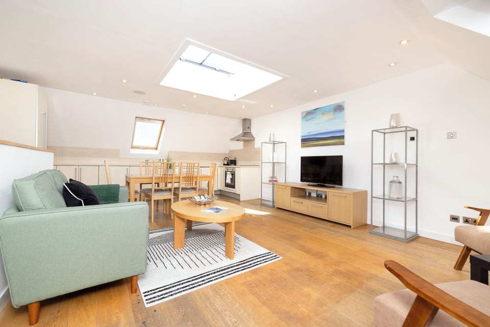 Apartment (2 Bedrooms) | Living area