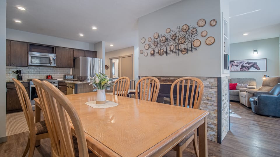 25 Eaglewood-12
