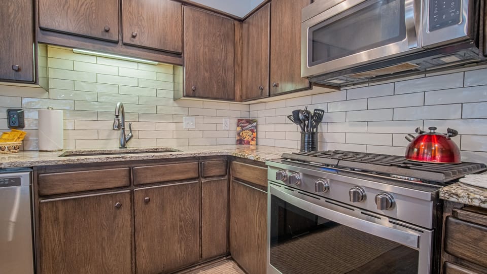25 Eaglewood-09