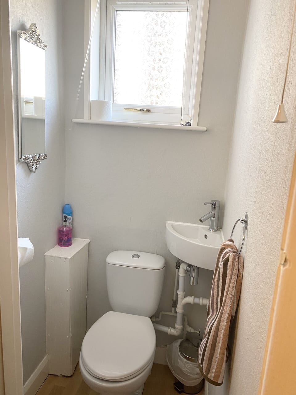 Basic Double Room | Bathroom | Shower, hair dryer, towels