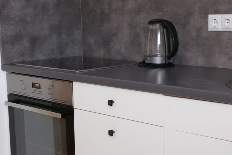 Comfort Apartment | Private kitchen | Fridge, microwave, freezer